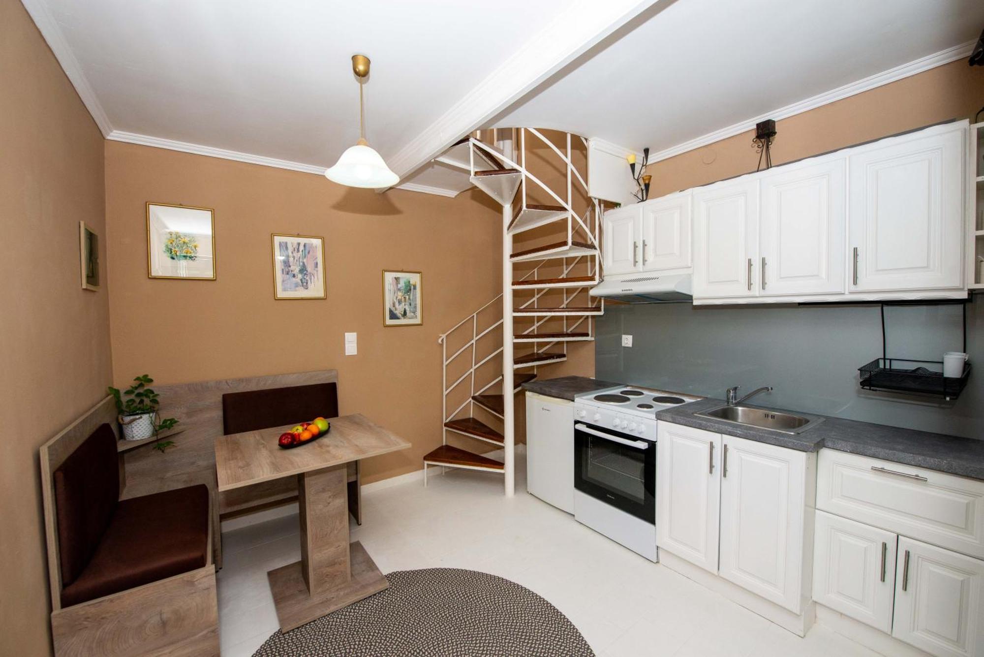 Astrakeri Sea Side Hill Apartment Luaran gambar