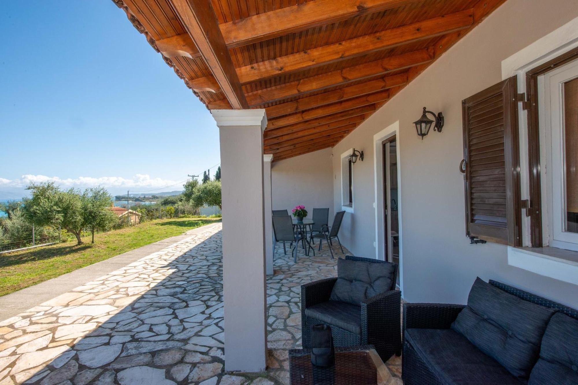 Astrakeri Sea Side Hill Apartment Luaran gambar