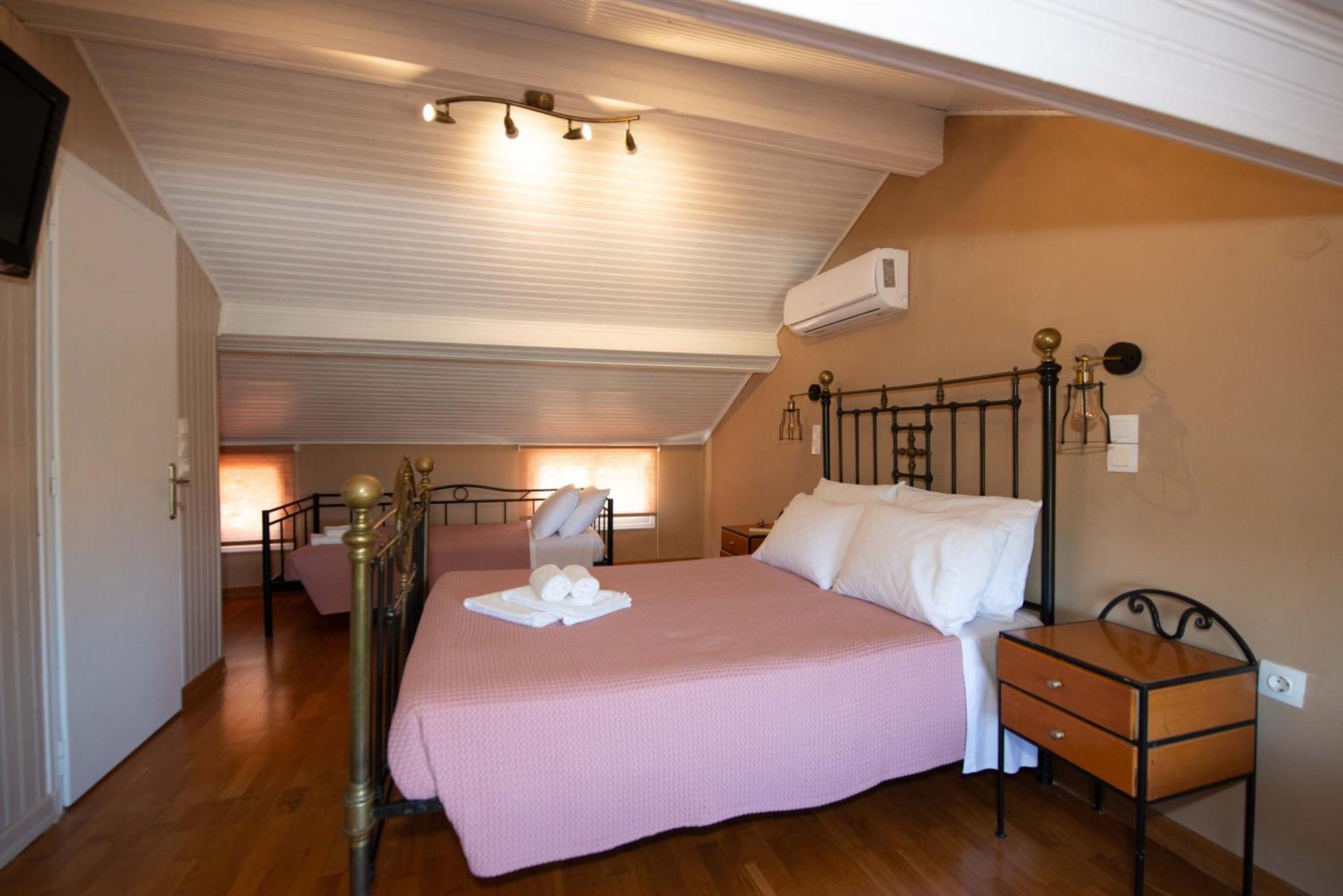 Astrakeri Sea Side Hill Apartment Luaran gambar