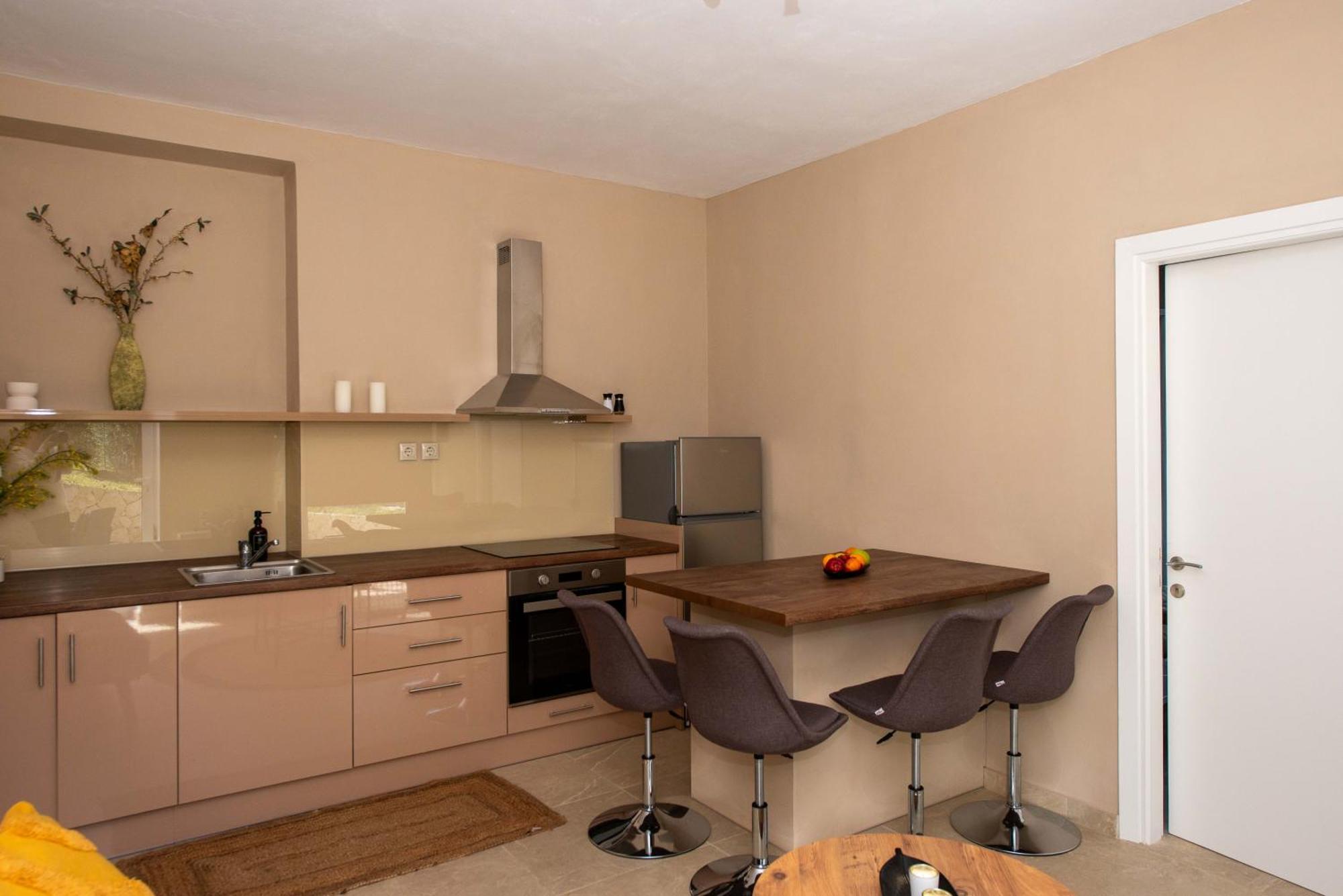 Astrakeri Sea Side Hill Apartment Luaran gambar