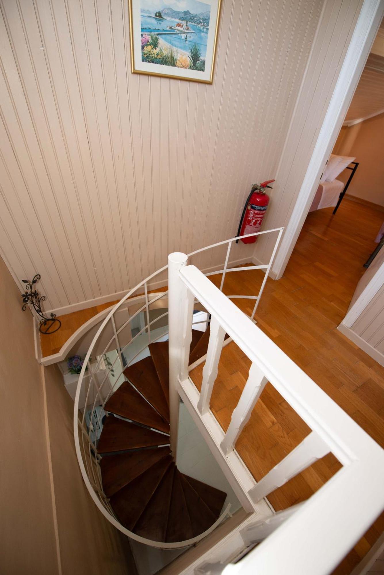 Astrakeri Sea Side Hill Apartment Luaran gambar